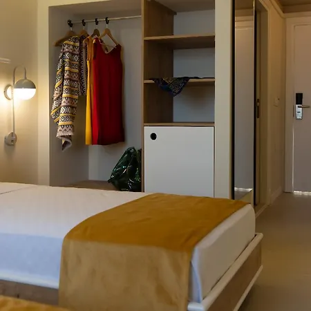 Hotell Guemuesluek 3*