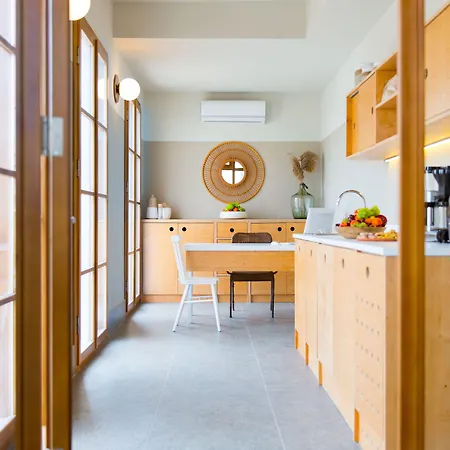 Hotel Guemuesluek 3*